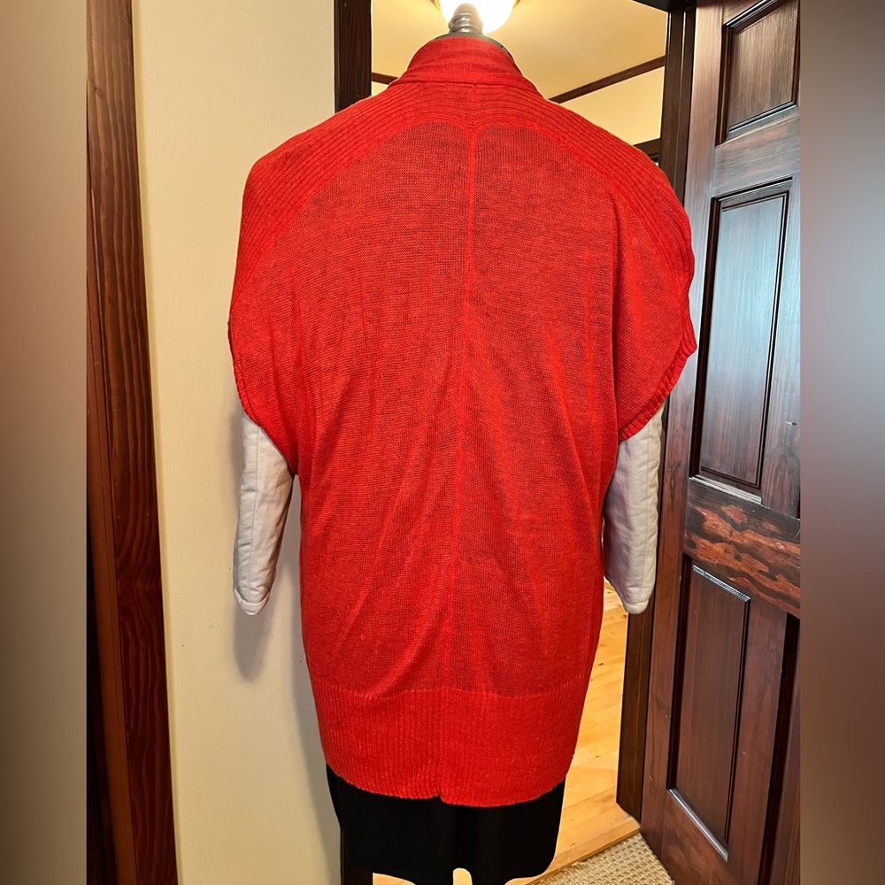 Sejour sleeveless lightweight knit sweater in a beautiful orange color. Size 1x - Picture 3 of 8